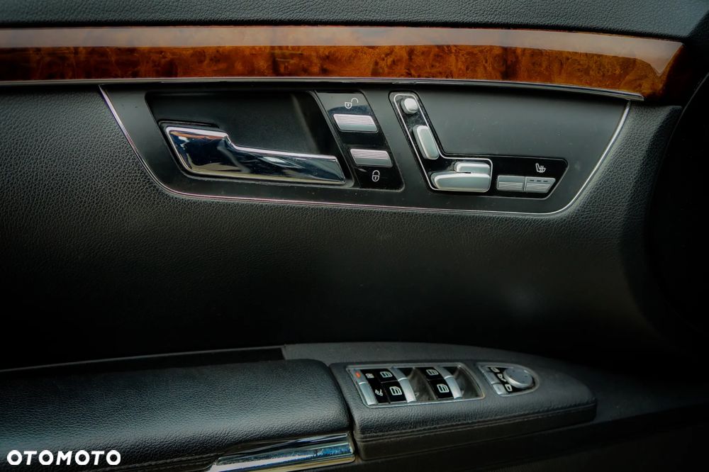 Mercedes-Benz Klasa S - 21