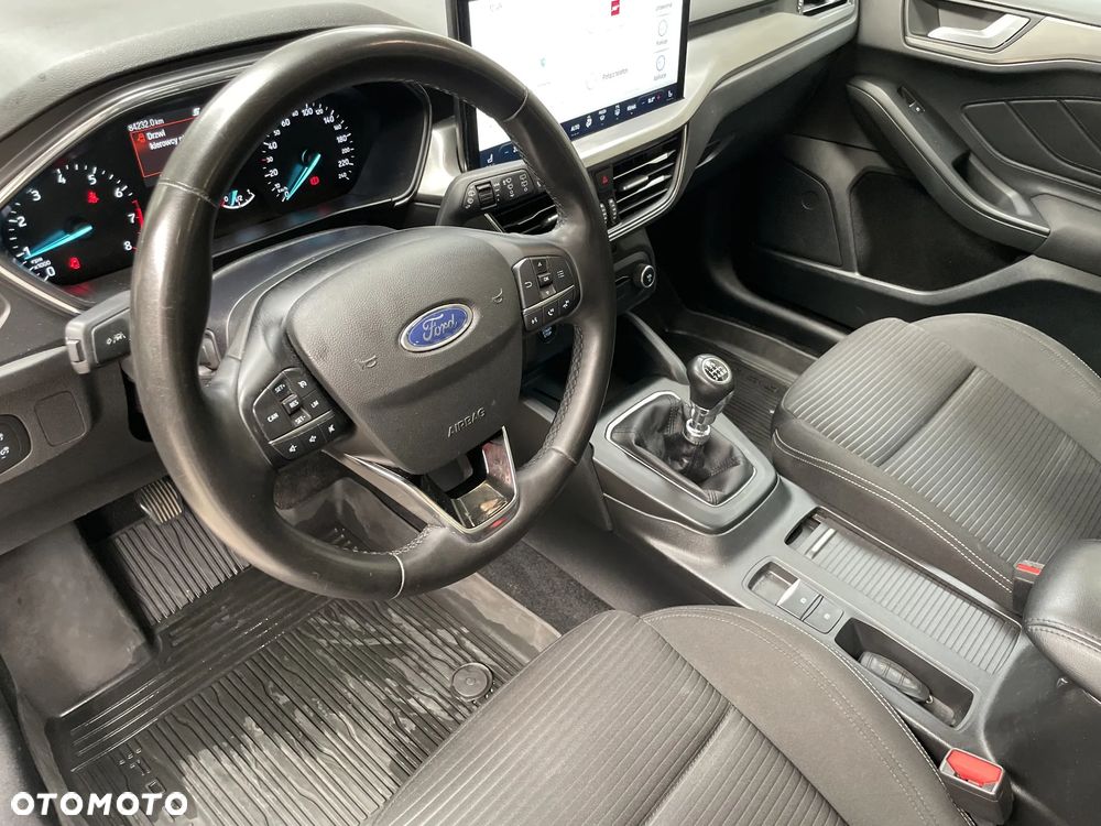 Ford Focus 1.0 EcoBoost Titanium - 10