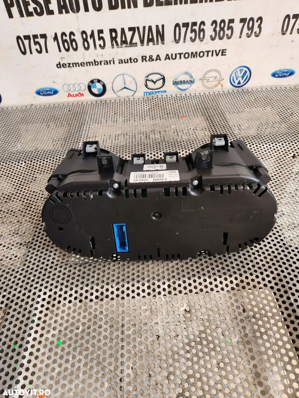 Ceasuri Bord Vw Golf 6 VI Diesel Automat Volan Stanga Europa Cod 5KJ - 6