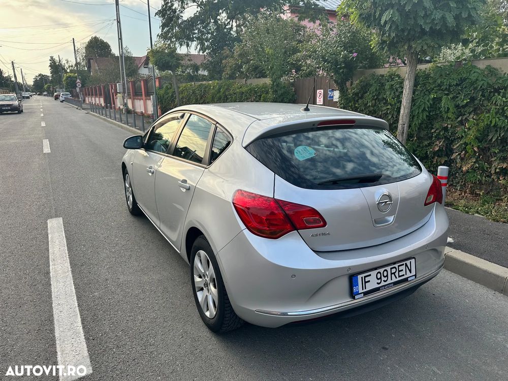 Opel Astra - 4