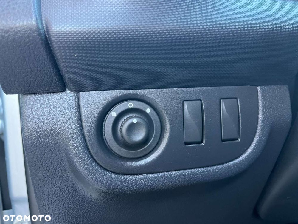 Dacia Sandero Blue dCi 95 Comfort - 15