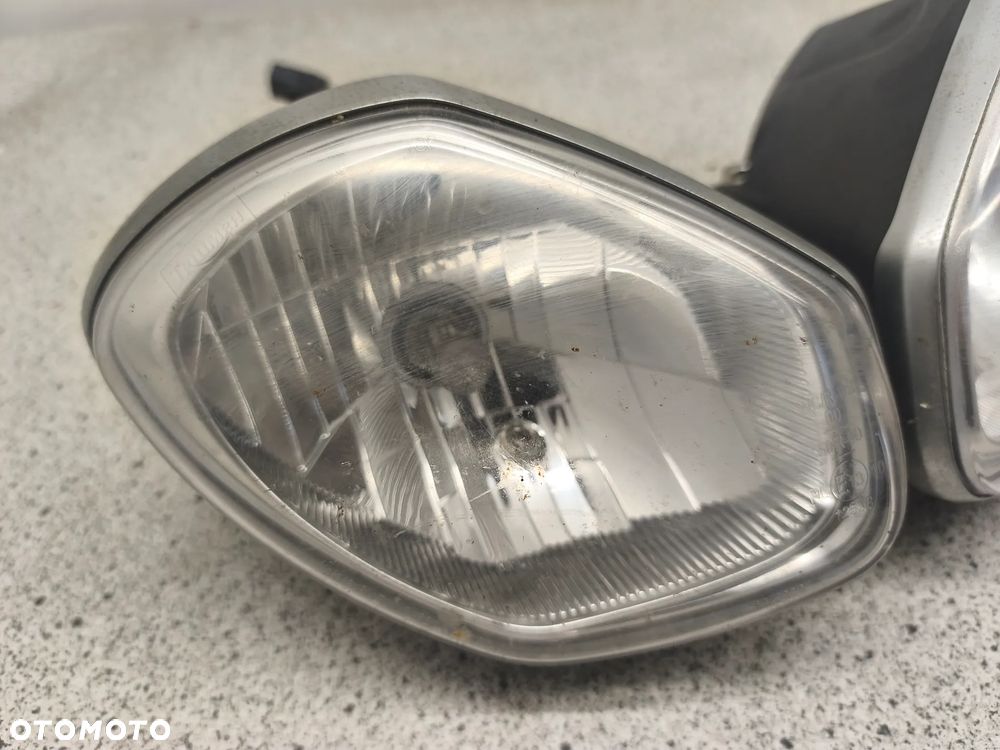 Lampa przód, przednia, reflektor Triumph Street Triple 675 - 11