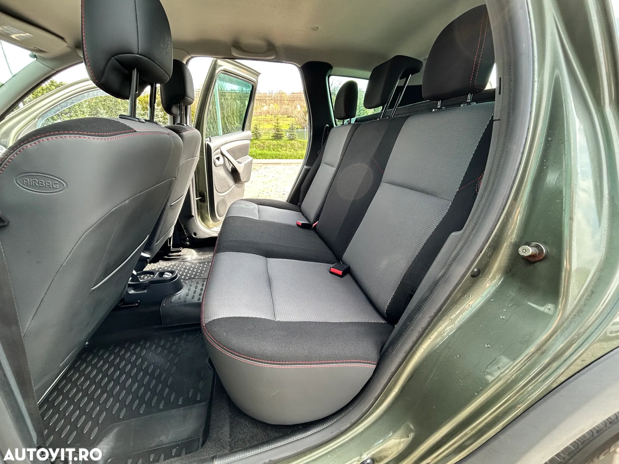 Dacia Duster 1.5 dCi 4x2 Ambiance - 16