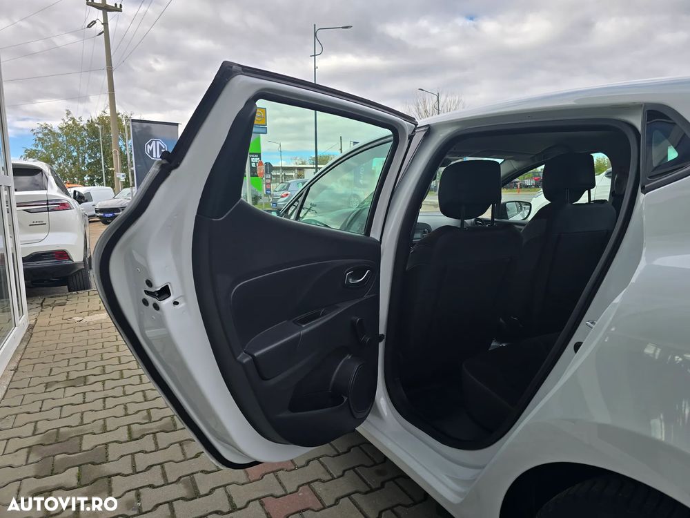 Renault Clio - 15