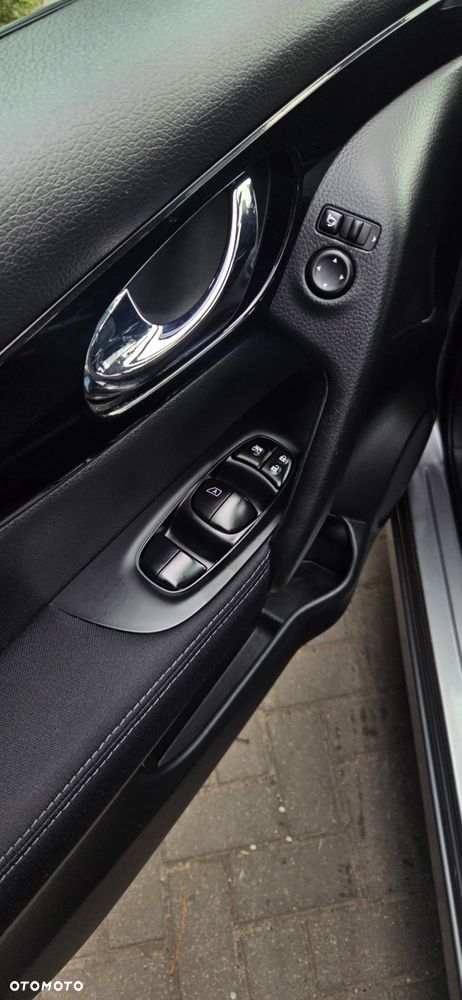 Nissan Qashqai 1.6 DCi Tekna+ - 25