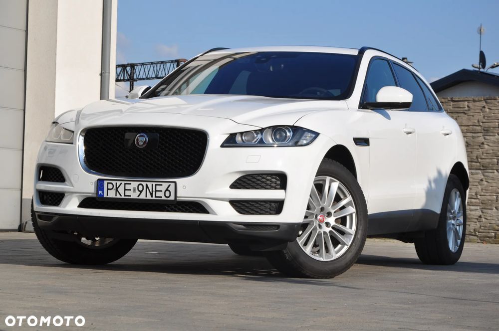 Jaguar F-Pace 2.0 i4P AWD R-Sport - 8