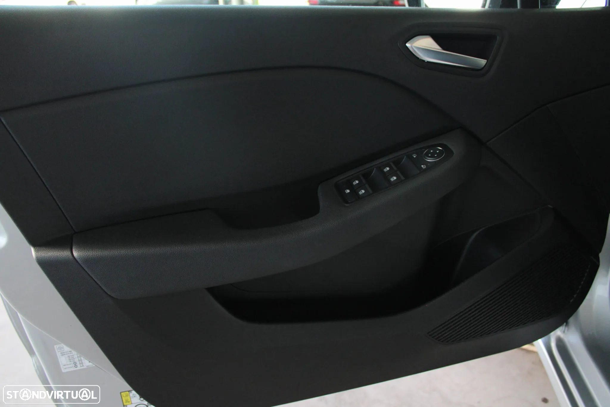Renault Clio 1.5 Blue dCi Evolution - 12
