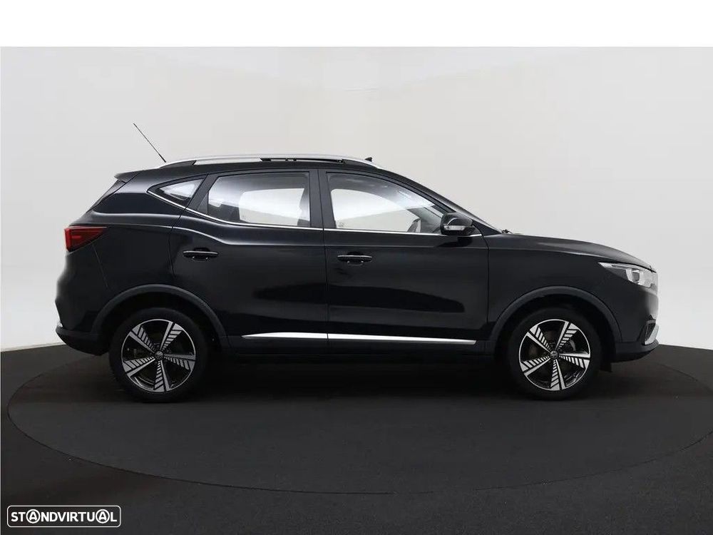 MG ZS - 3
