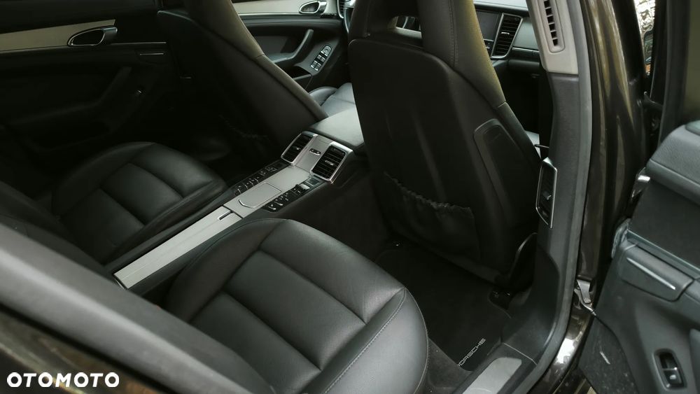 Porsche Panamera PDK Edition - 11