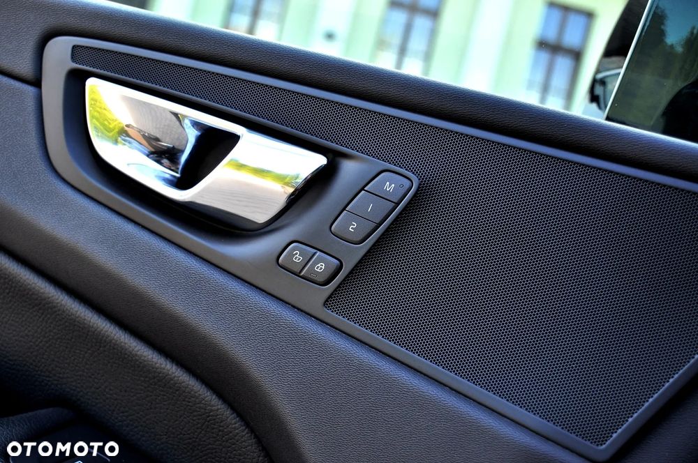 Volvo XC 60 T5 Inscription - 19