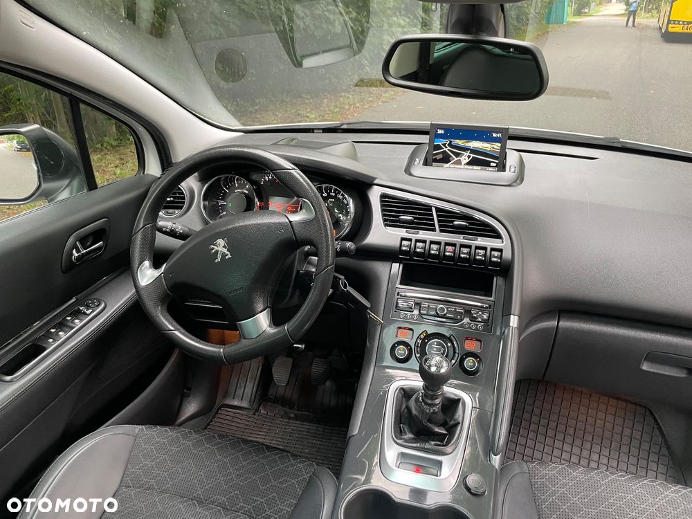 Peugeot 3008 1.2 PureTech Allure - 12