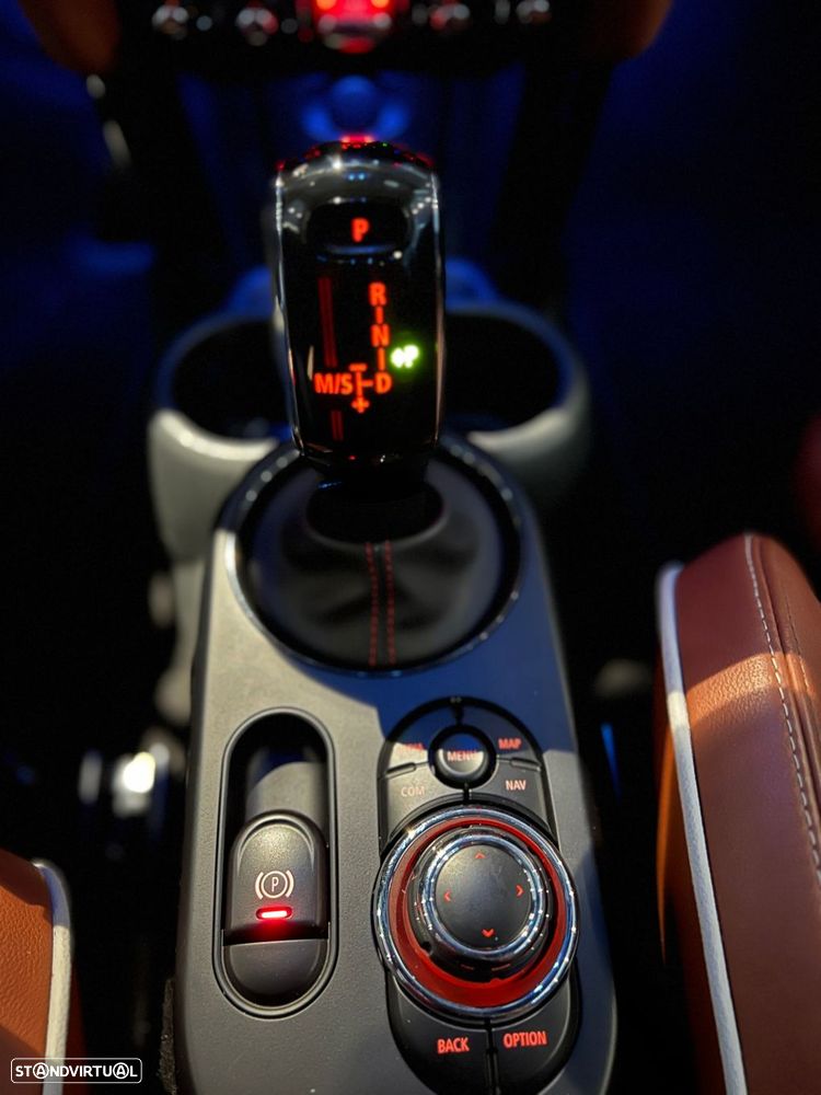 MINI Cabrio John Cooper Works Auto Desportiva - 30
