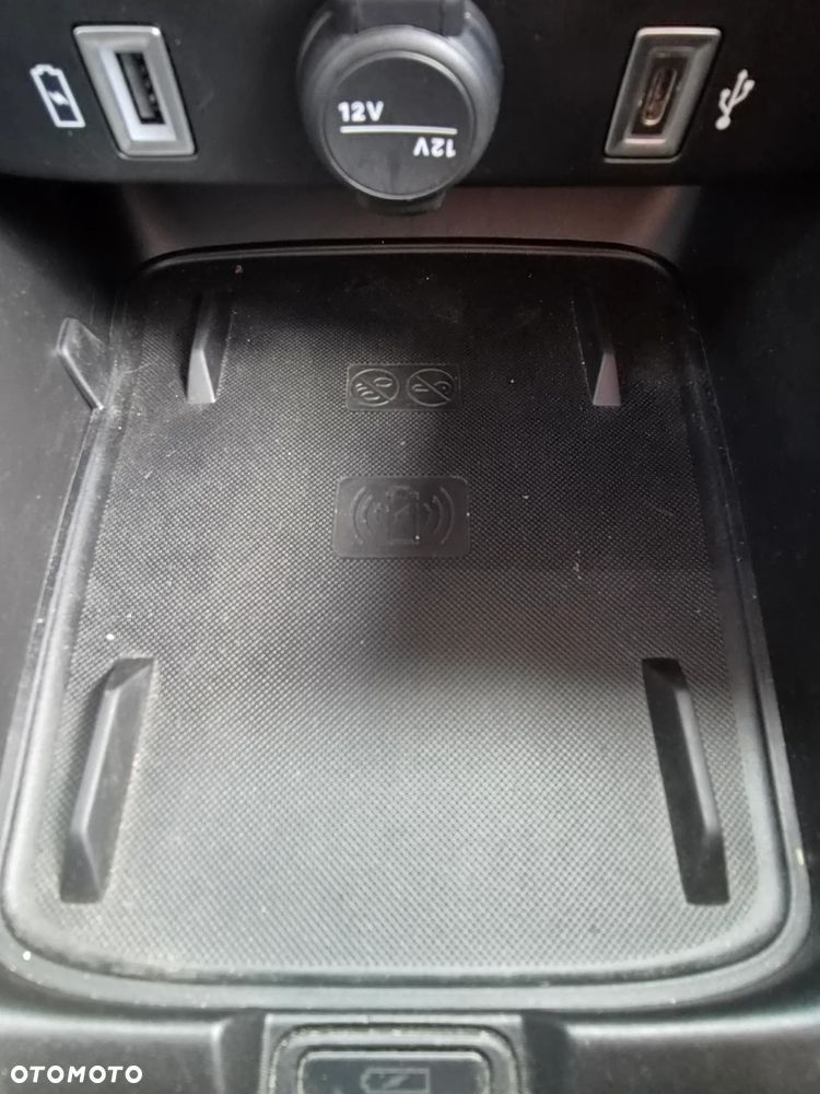 Jeep Avenger 54kWh Summit - 30