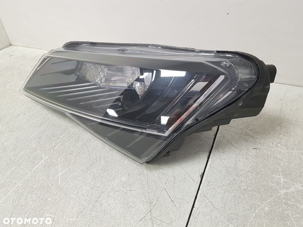 SKODA SUPERB 3 III LAMPA LEWA PRZEDNIA PRZÓD XENON LED 3V1941015B - 3