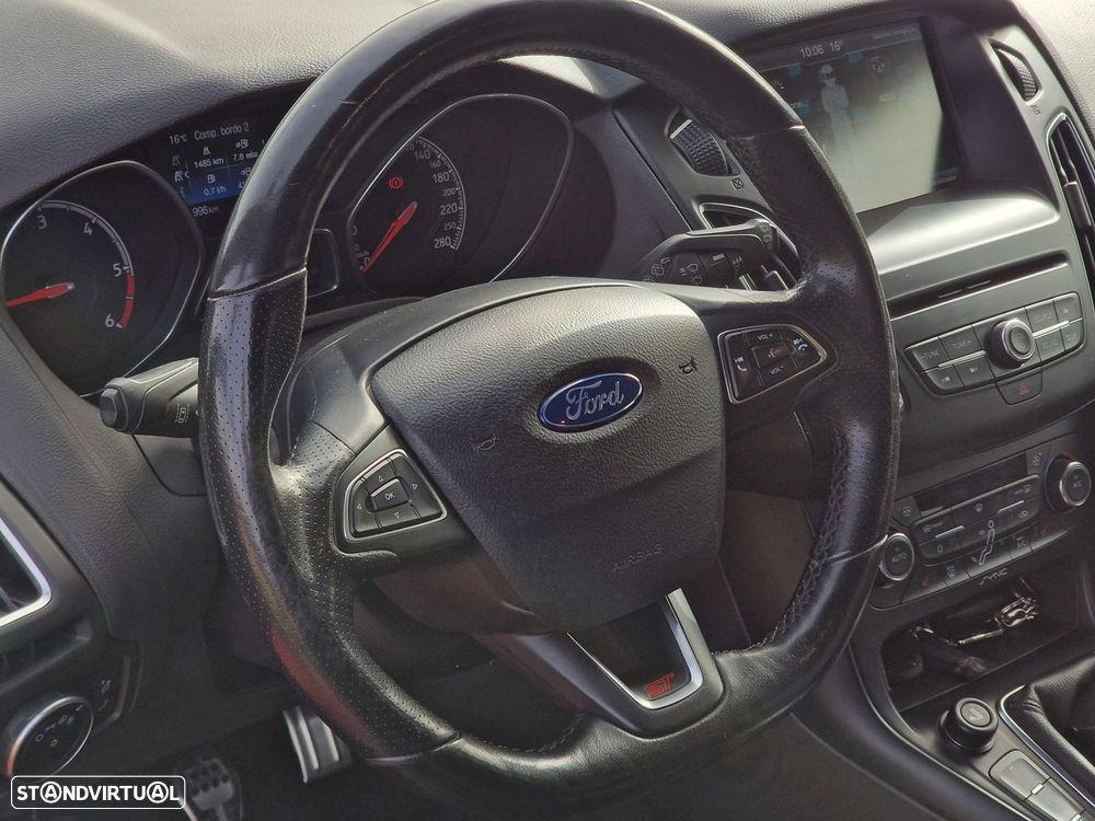Ford Focus SW 2.0 TDCi ST-2 - 17