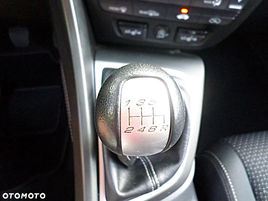 Honda Civic 1.4 i-VTEC Elegance - 13