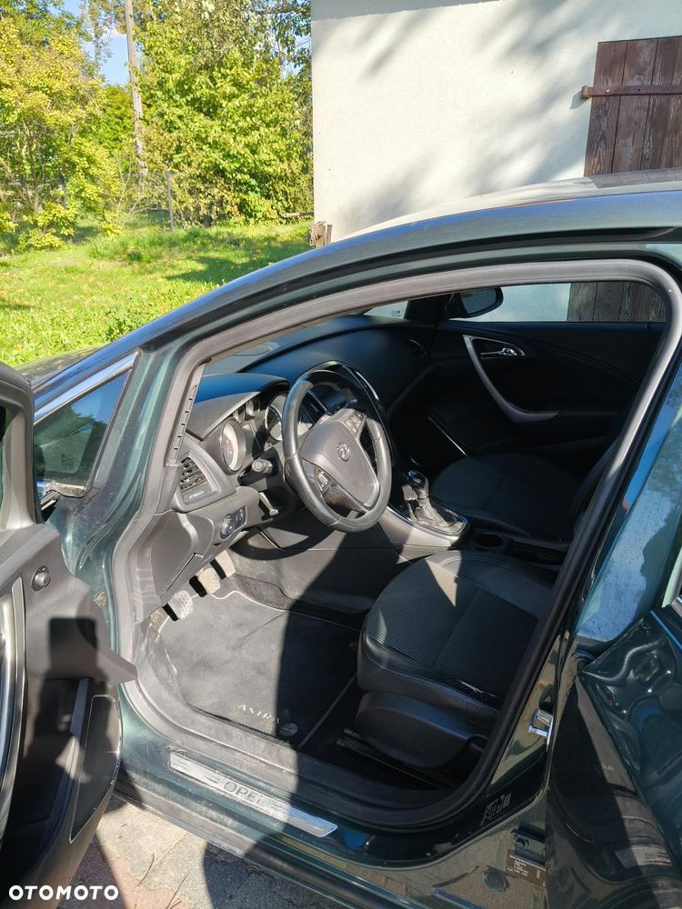 Opel Astra 1.7 CDTI - 11