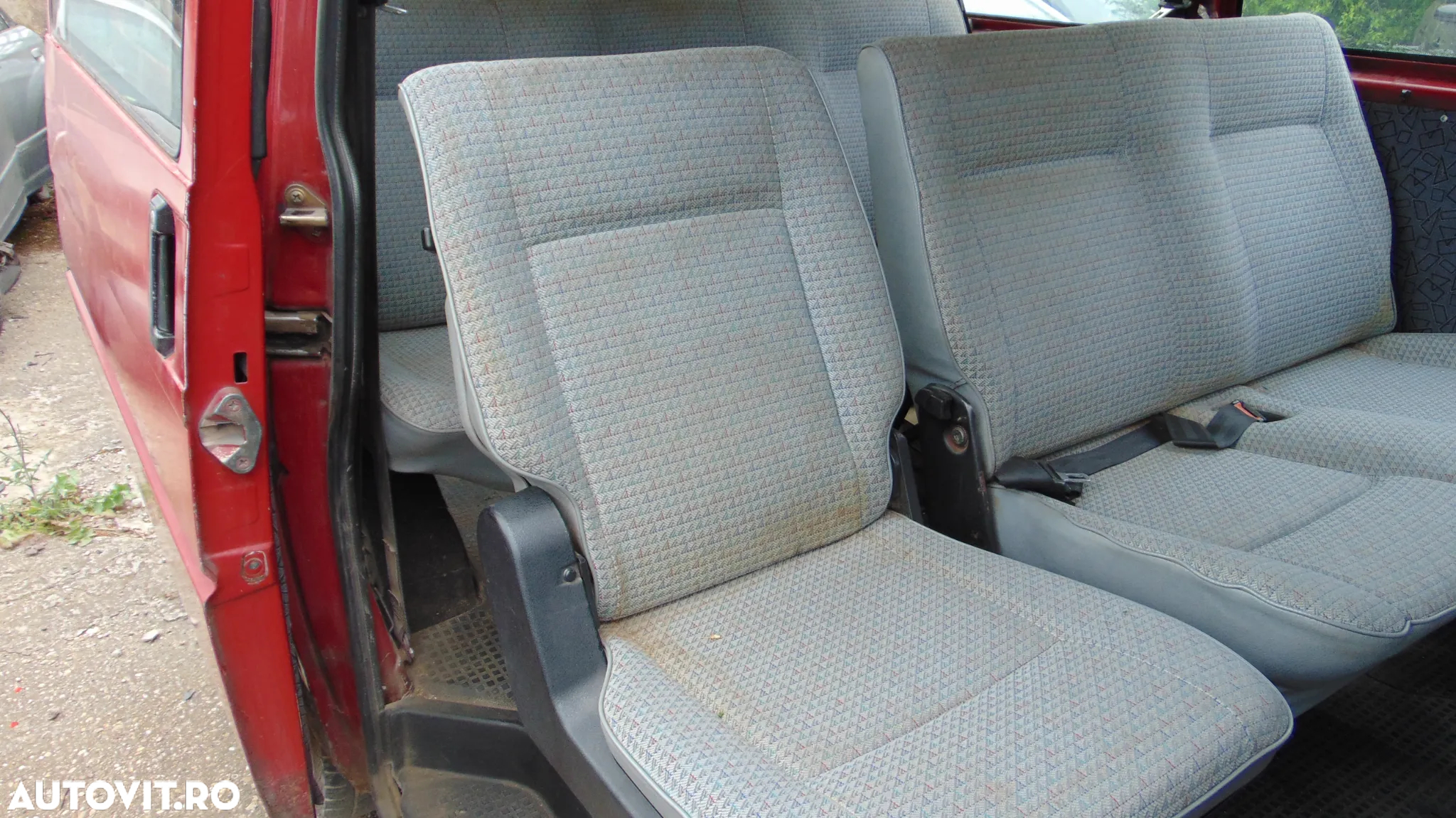 Set Scaune fata rand 1,rand 2,rand 3 de VW T4 Caravelle an 1997 in stare impecabila. - 14
