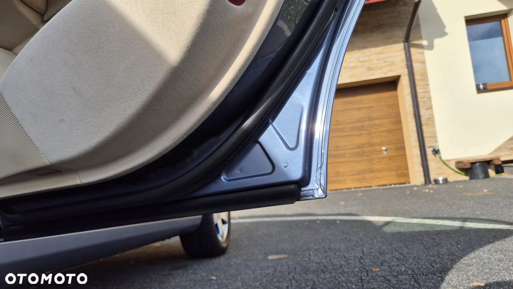 Mercedes-Benz Klasa E - 33