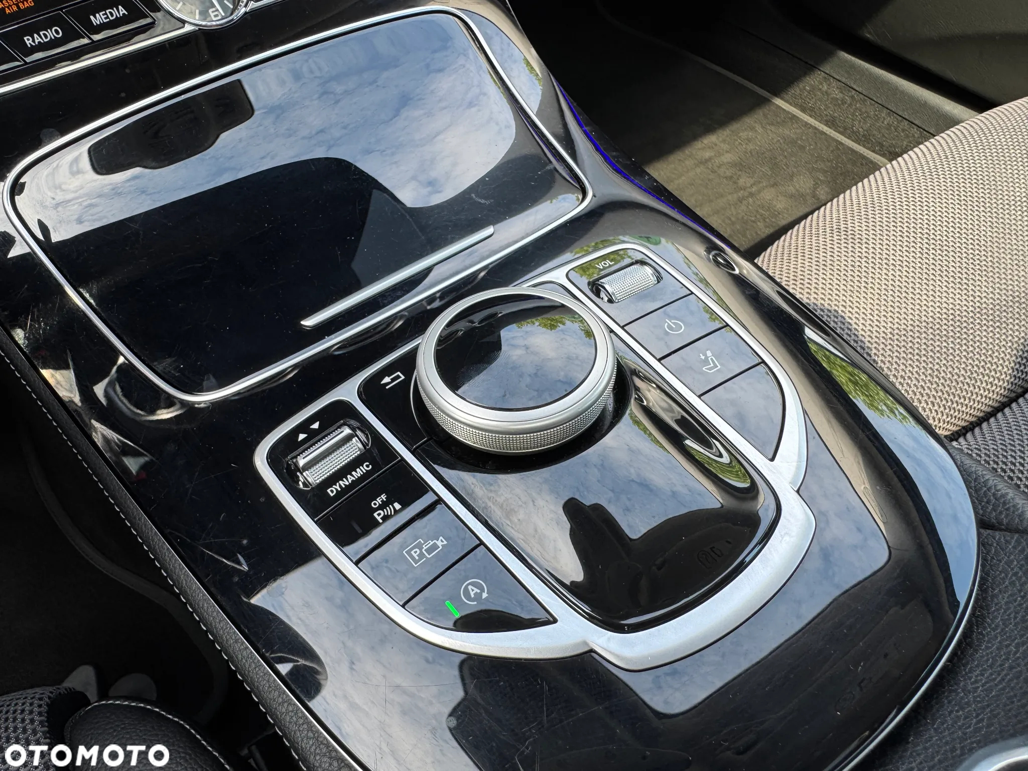 Mercedes-Benz Klasa E 200 d T 9G-TRONIC Exclusive - 21