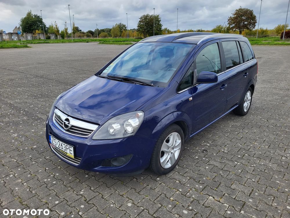 Opel Zafira 1.8 Design Edition - 1
