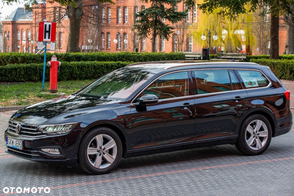 Volkswagen Passat 2.0 TDI SCR DSG Comfortline - 19