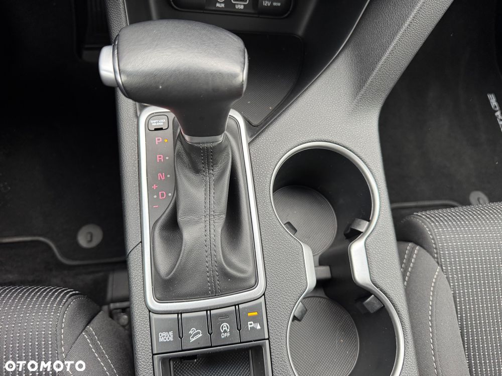 Kia Sportage 1.7 CRDI Business Line 2WD DCT - 17