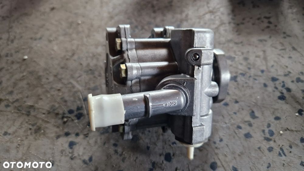 SEAT VOLKSWAGEN POMPA WSPOMAGANIA ZF 028145157D - 1