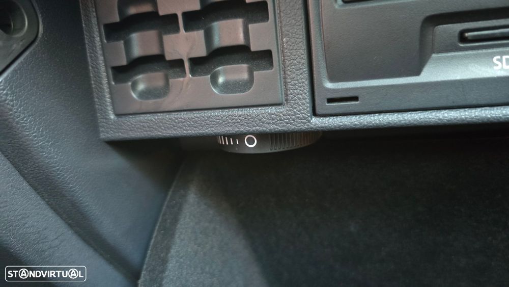 VW Golf Variant 1.6 TDi SCR IQ.DRIVE - 46