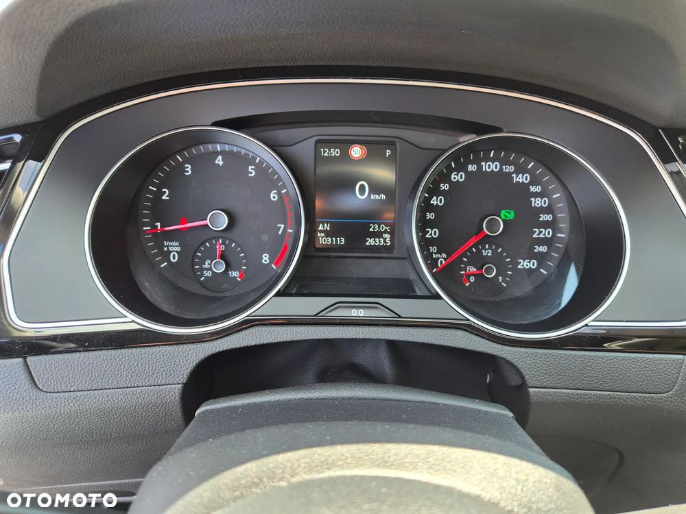 Volkswagen Passat 1.5 TSI EVO Elegance DSG - 28