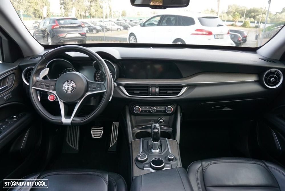 Alfa Romeo Stelvio 2.0 T Veloce TI Q4 AT8 - 7
