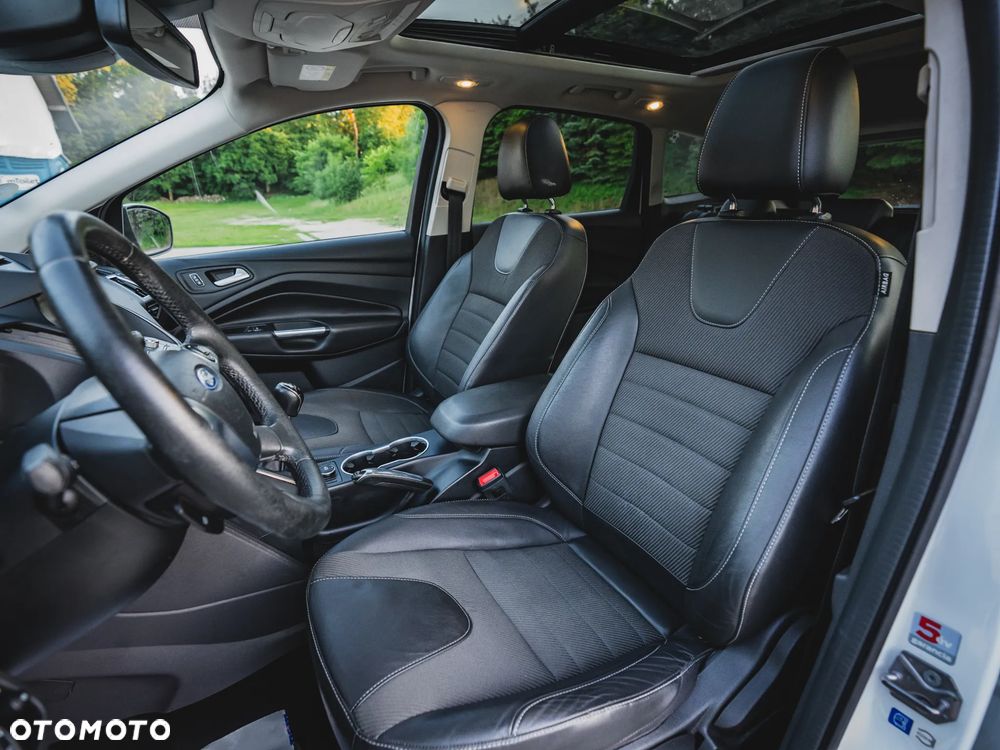 Ford Kuga 2.0 TDCi AWD Titanium - 30