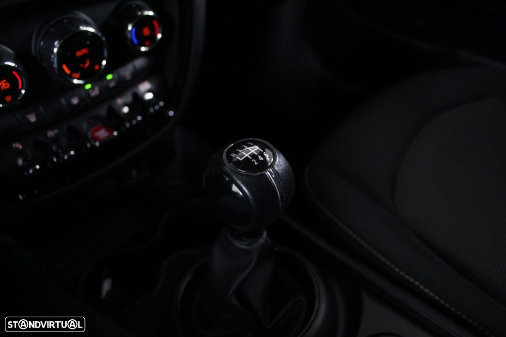MINI Clubman One D - 32