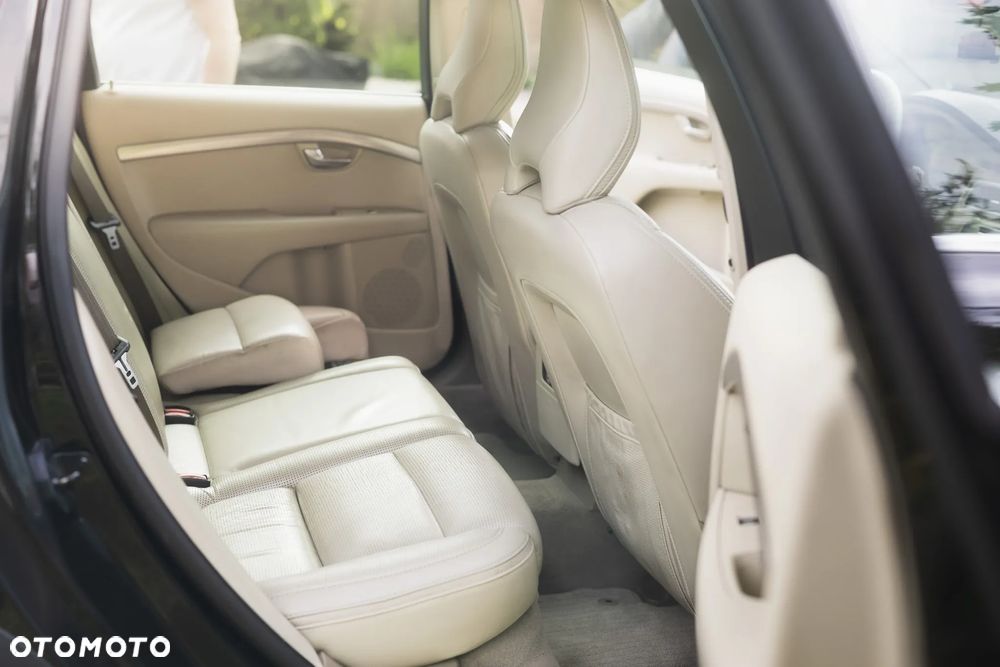Volvo XC 70 D5 AWD Summum - 21