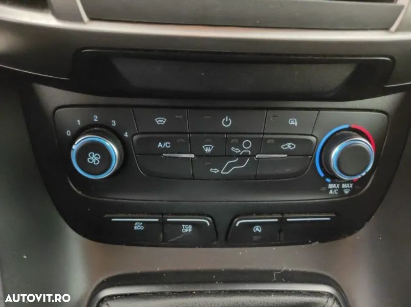Ford Transit Connect - 12