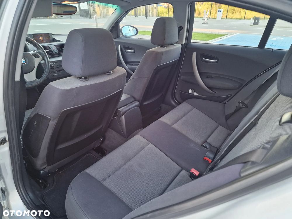 BMW Seria 1 - 12