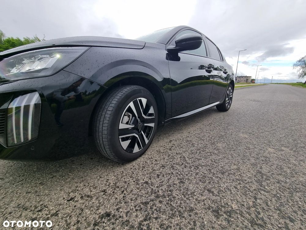 Peugeot 208 - 22