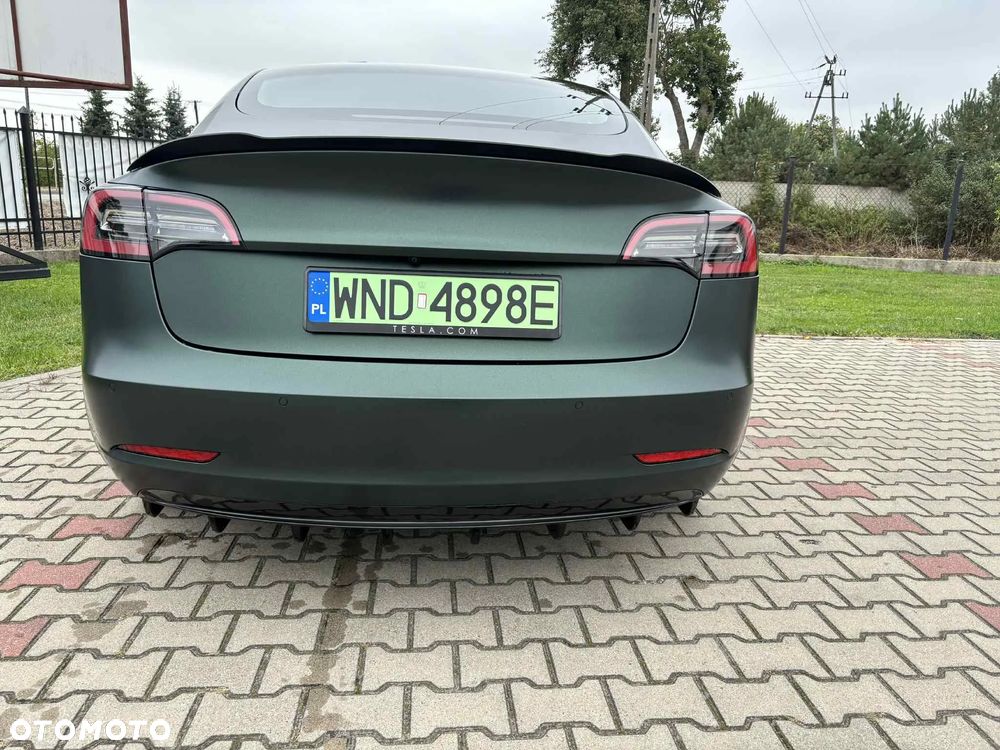 Tesla Model 3 Long Range AWD - 4