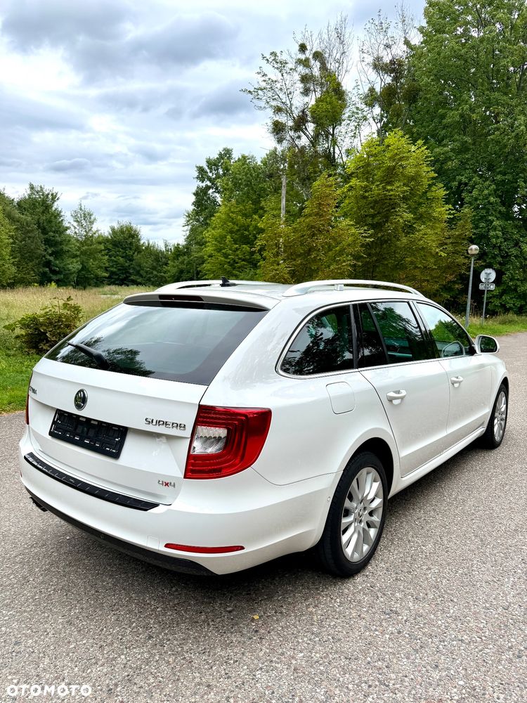 Skoda Superb 2.0 TDI Green tec 4x4 DSG Elegance - 6