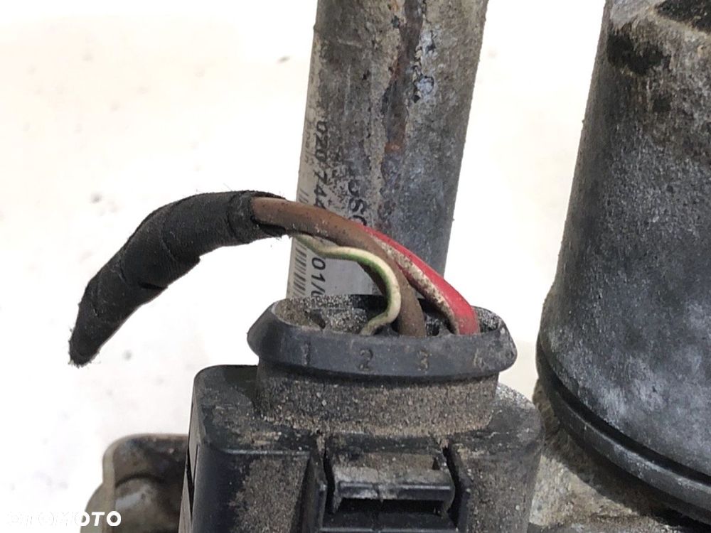 MECHANIZM WYCIERACZEK PRAWY PRZÓD - 89.00 PLN - SEAT LEON (1P1) 2005 - 2013 2.0 TDI 103 kW [140 KM] - 4