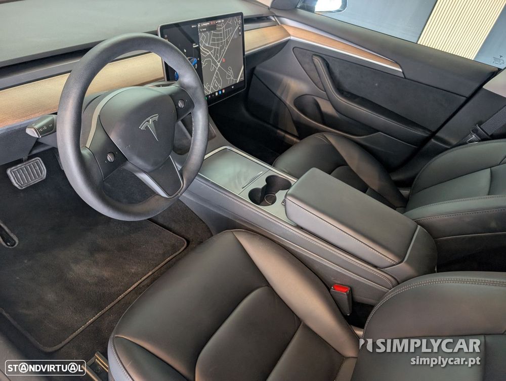 Tesla Model 3 - 6