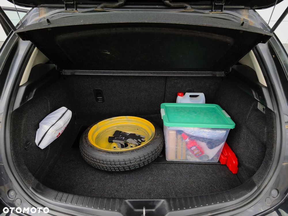 Mazda 3 - 15