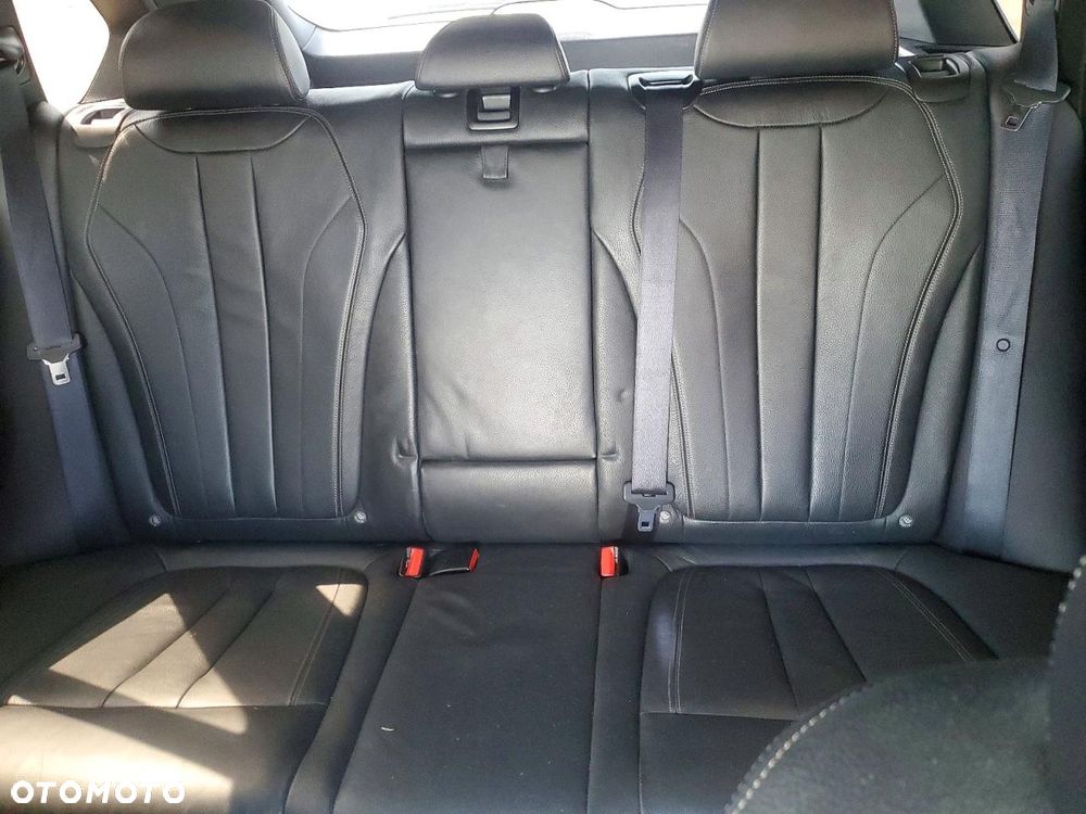 BMW X5 xDrive35i - 12