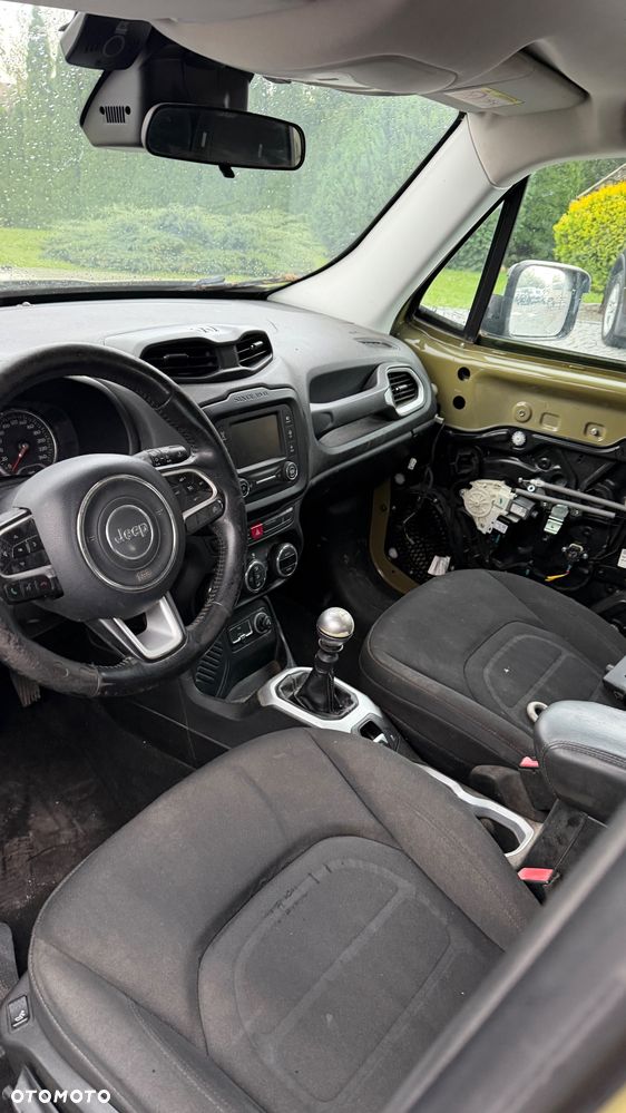 Jeep Renegade - 23
