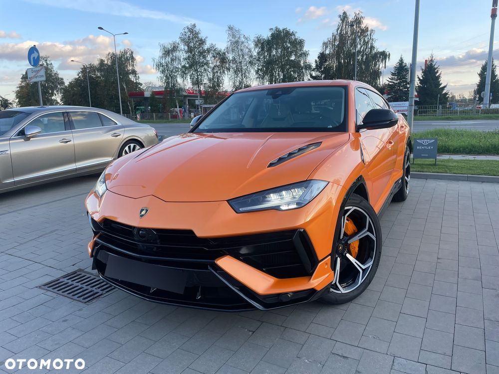 Lamborghini Urus - 10