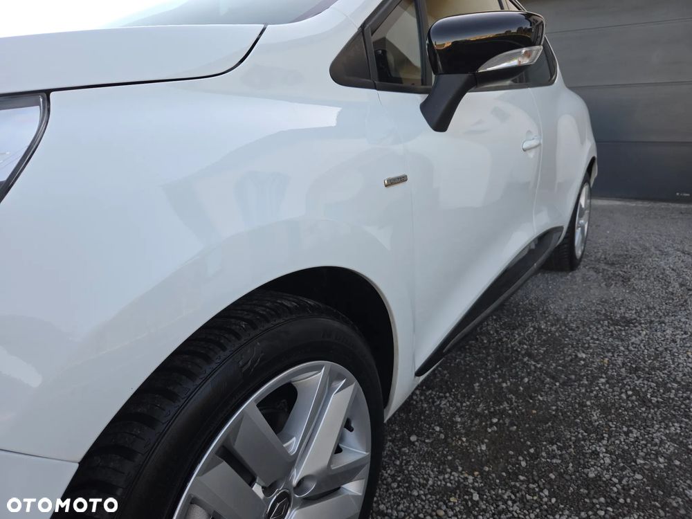 Renault Clio 1.2 16V 75 LIMITED - 17