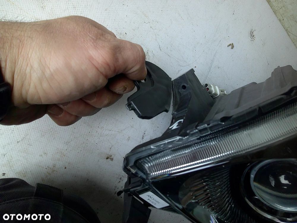 toyota auris 1 lampa przód lewa ksenon xenon przed lift  nowa przetwornica - 7