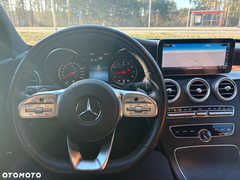 Mercedes-Benz Klasa C 300 9G-TRONIC AMG Line - 15