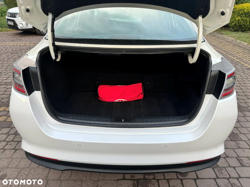 Kia Optima 2.0 CVVT Spirit - 25