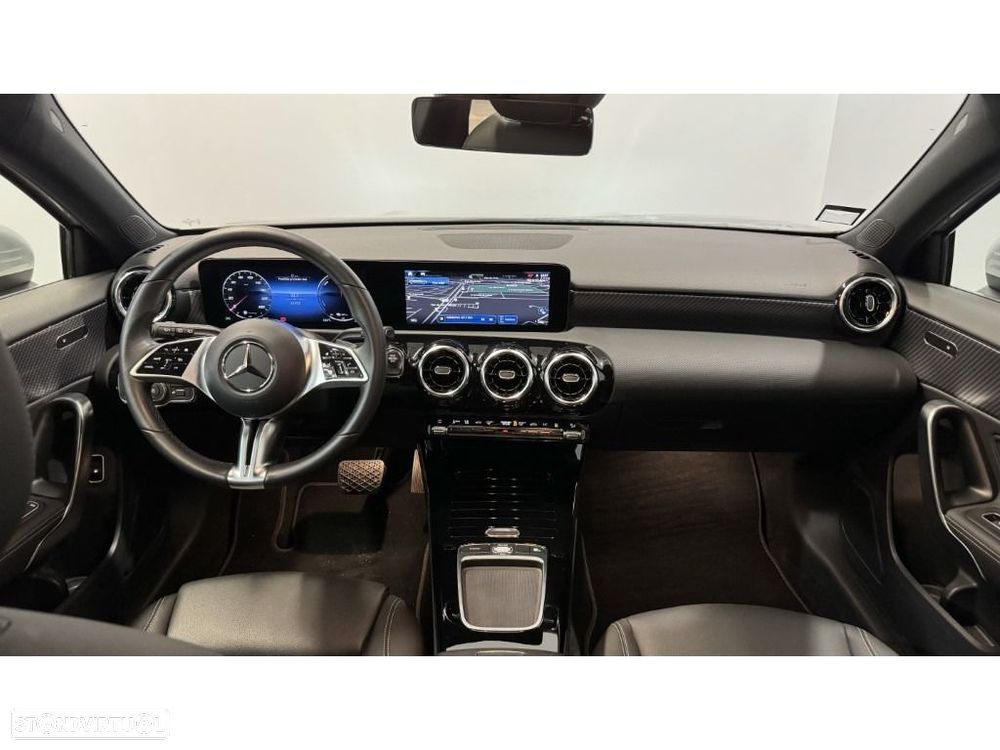 Mercedes-Benz A 250 e Progressive - 11
